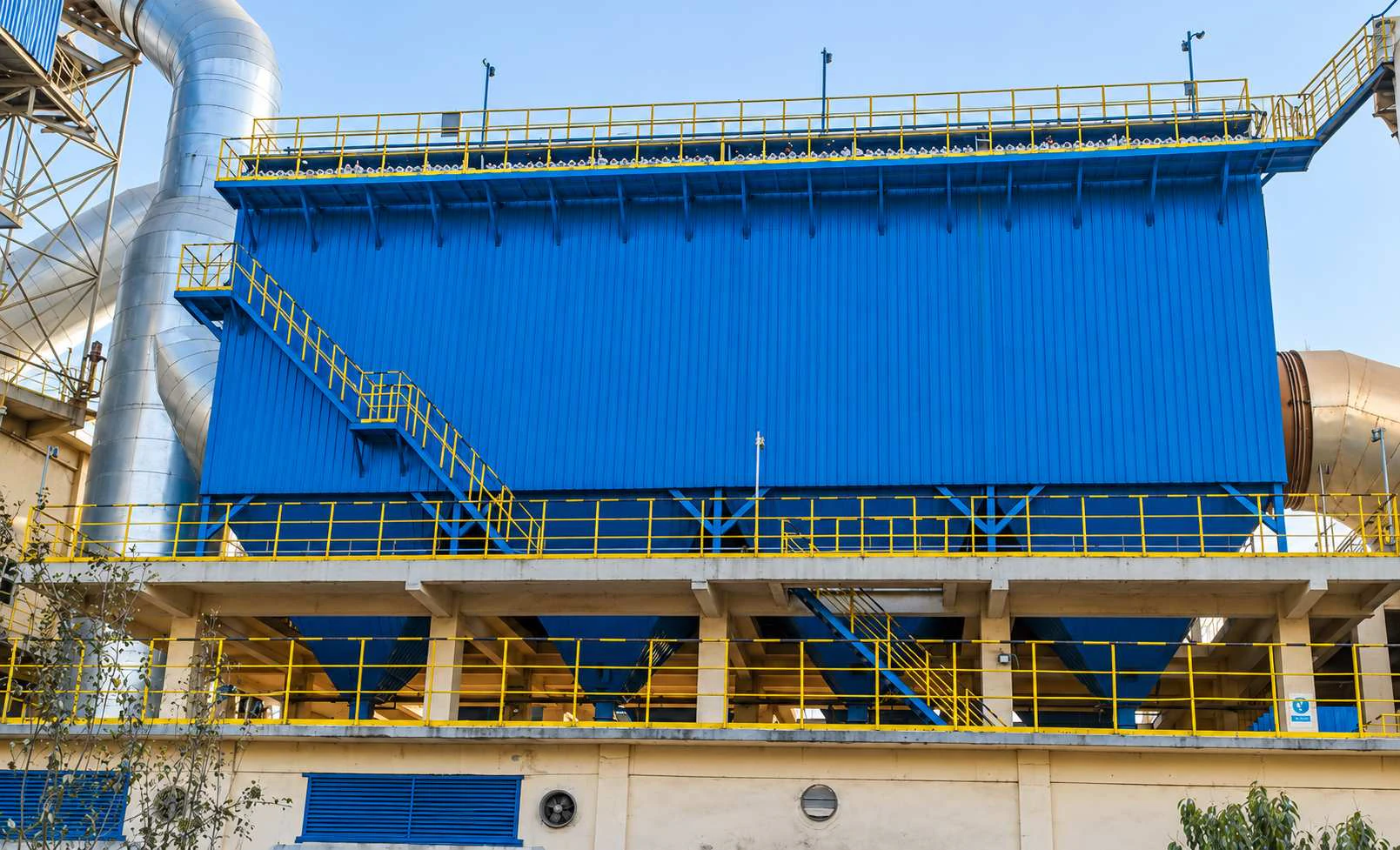 LDMC low-pressure pulse-jet baghouse installed at an industrial plant